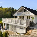 Spacious With Heated Pool And Stunning View * Tokenes