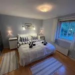 Spacious With Heated Pool And Stunning View Tokenes