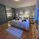 Spacious With Heated Pool And Stunning View Tokenes